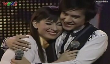 GIỮA DÒNG MƯU SINH - ĐAN TRƯỜNG & PHI NHUNG | SONG CA CÙNG THẦN TƯỢNG 2011