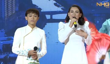 Phi Nhung – Hồ Văn Cường hát dân ca ngọt ngào mừng Nguyễn Hoàng tròn 21 tuổi