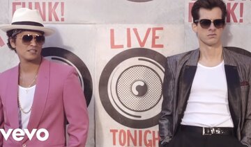 Mark Ronson - Uptown Funk (Official Video) ft. Bruno Mars