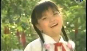 Khăn quàng thắp sáng bình minh (Trịnh Công Sơn)